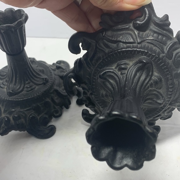 Vintage Pair Cast Iron Candlesticks Robert Emig Ornate Black 4" USA - Picture 5 of 6